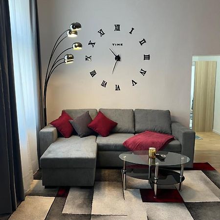 Spacious & Deluxe Big Apartment Near Prater Wien Exterior foto