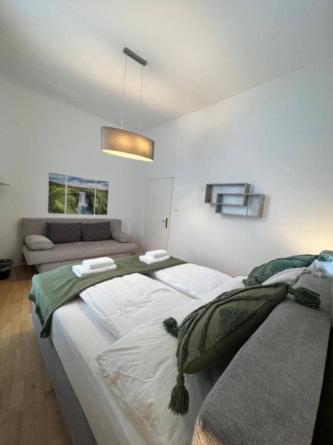 Spacious & Deluxe Big Apartment Near Prater Wien Exterior foto
